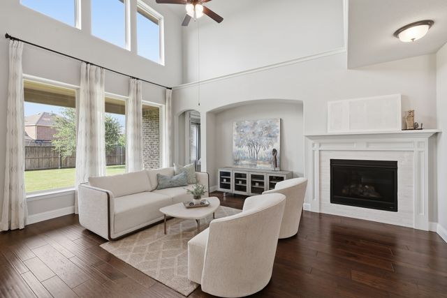 8205 Plumbago Way, Dallas, TX 75252