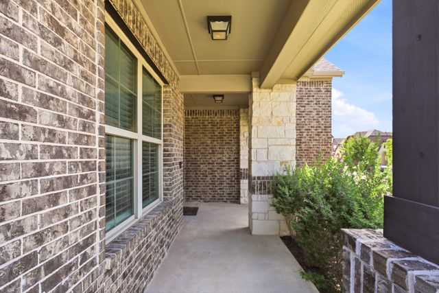 8205 Plumbago Way, Dallas, TX 75252