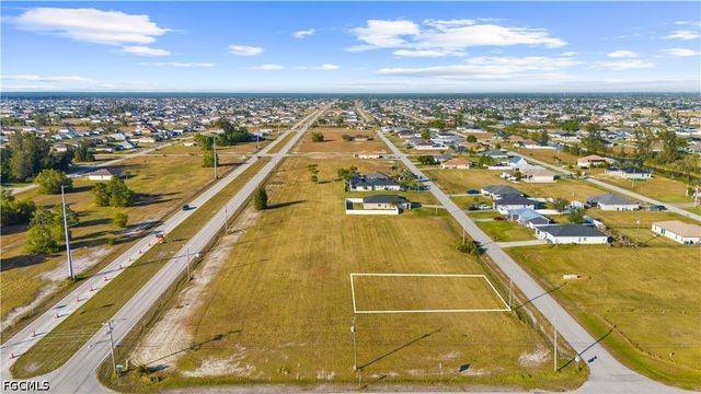1614 NE Juanita PL, Cape Coral, FL 33909