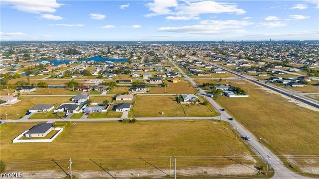 1614 NE Juanita PL, Cape Coral, FL 33909