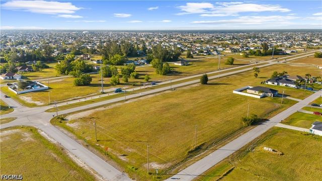 1614 NE Juanita PL, Cape Coral, FL 33909