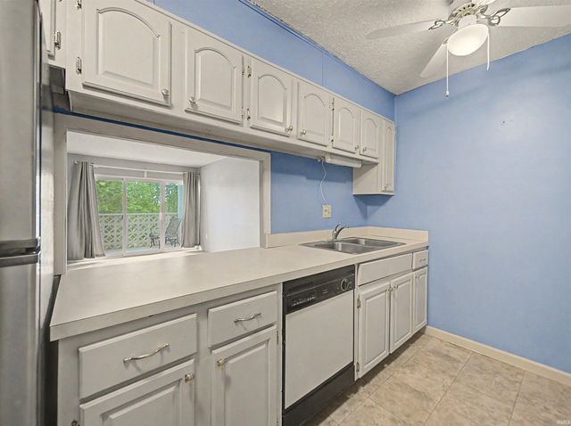 1100 Erie Ave Unit 704, Evansville, IN 47715