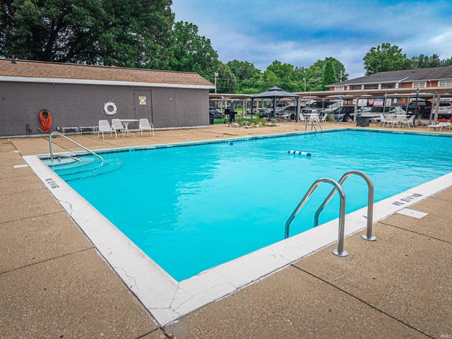 1100 Erie Ave Unit 704, Evansville, IN 47715