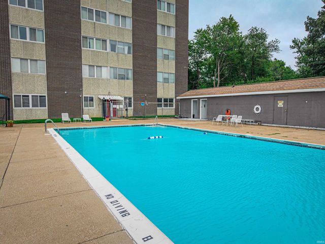 1100 Erie Ave Unit 704, Evansville, IN 47715