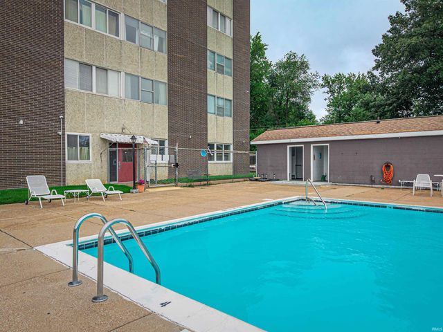 1100 Erie Ave Unit 704, Evansville, IN 47715