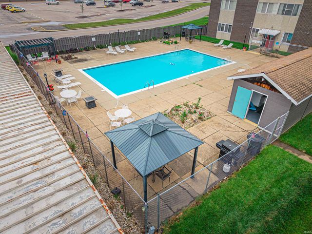 1100 Erie Ave Unit 704, Evansville, IN 47715