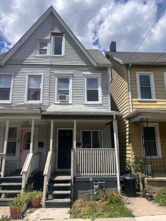 35 Bennett St, Phillipsburg Town, NJ 08865