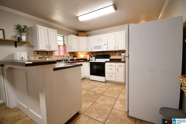113 RIDGEVIEW ROAD, Talladega, AL 35160