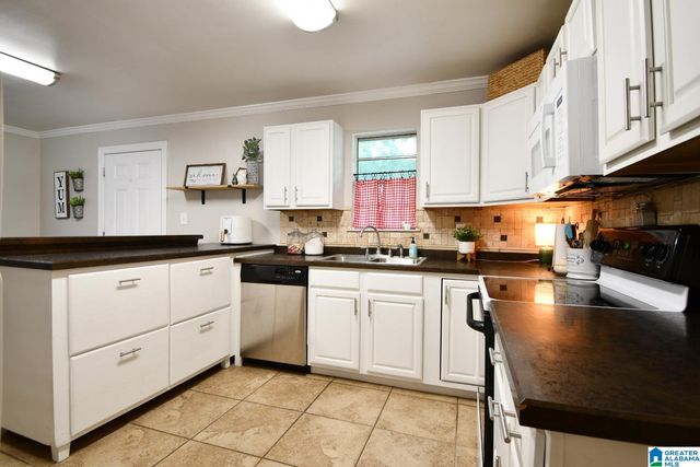 113 RIDGEVIEW ROAD, Talladega, AL 35160