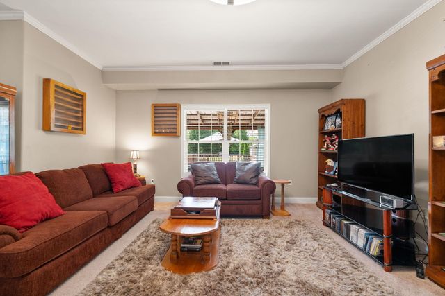 110 Fallow Circle, Georgetown, KY 40324