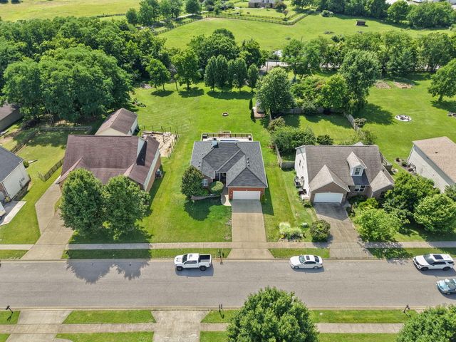110 Fallow Circle, Georgetown, KY 40324