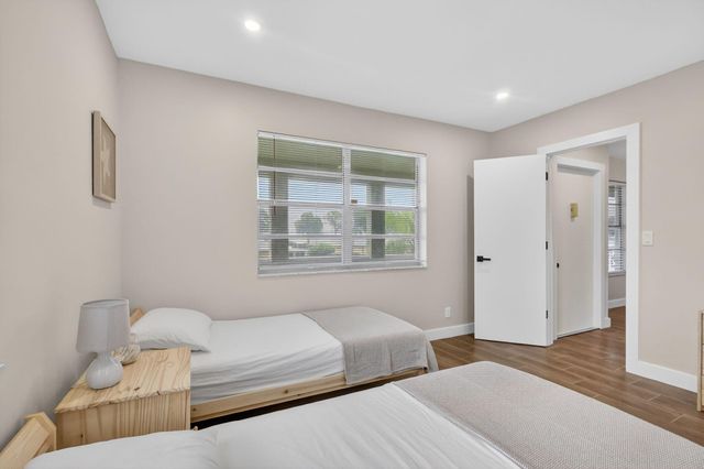 1101 Cactus Terrace 204, Delray Beach, FL 33445