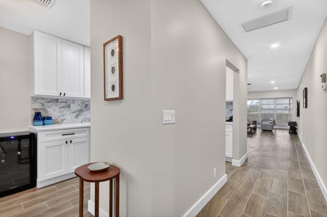 1101 Cactus Terrace 204, Delray Beach, FL 33445