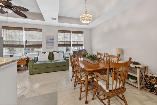 11860 Valencia Gardens Avenue, Palm Beach Gardens, FL 33410