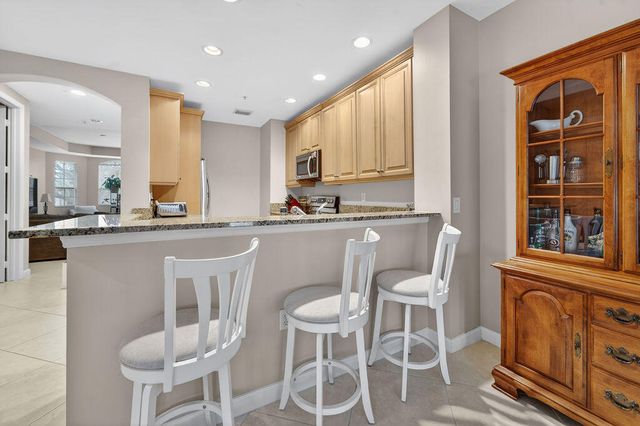 11860 Valencia Gardens Avenue, Palm Beach Gardens, FL 33410