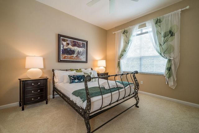 11860 Valencia Gardens Avenue, Palm Beach Gardens, FL 33410