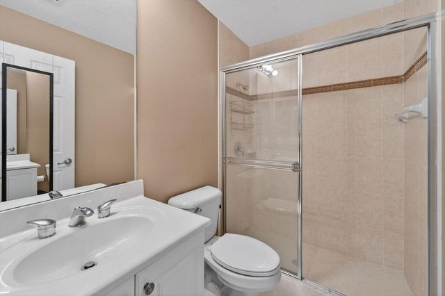 11860 Valencia Gardens Avenue, Palm Beach Gardens, FL 33410