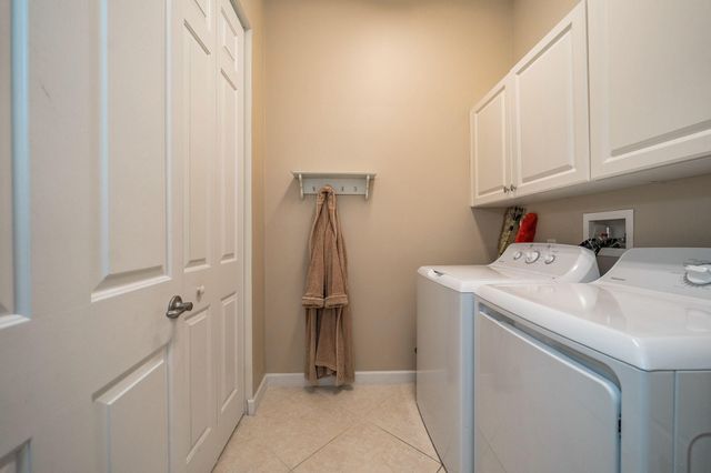 11860 Valencia Gardens Avenue, Palm Beach Gardens, FL 33410