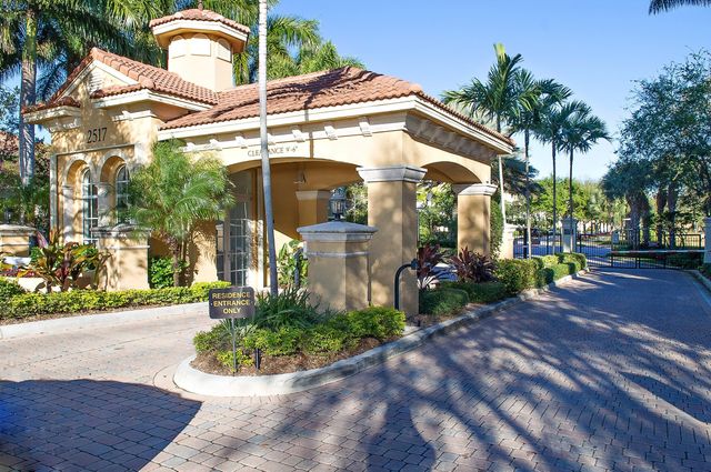 11860 Valencia Gardens Avenue, Palm Beach Gardens, FL 33410