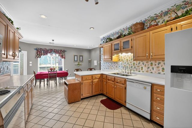 3266 PATCHES DR, Bartlett, TN 38133