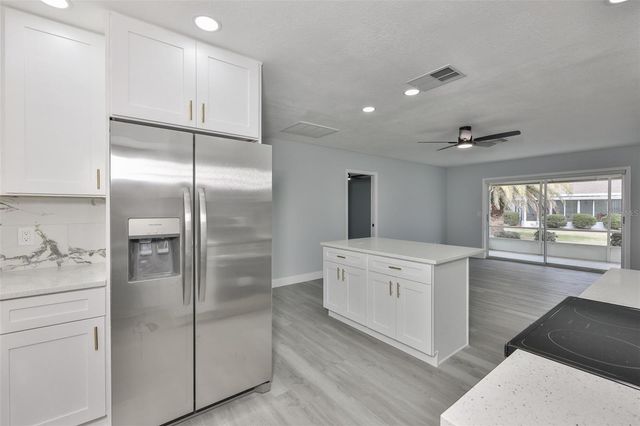 1007 STRAWPOCKET PLACE, Sun City Center, FL 33573