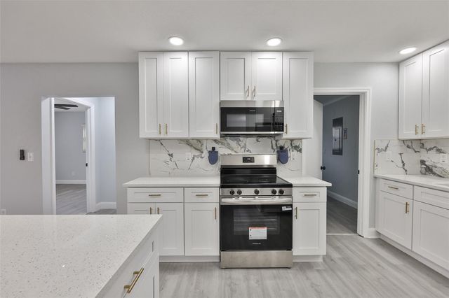 1007 STRAWPOCKET PLACE, Sun City Center, FL 33573