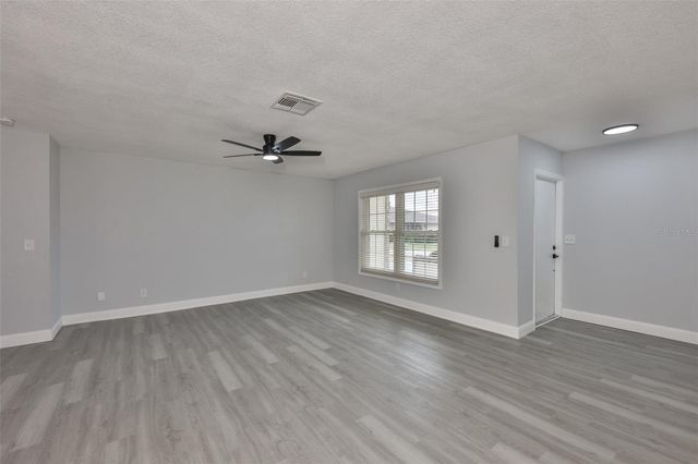 1007 STRAWPOCKET PLACE, Sun City Center, FL 33573