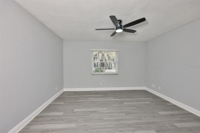 1007 STRAWPOCKET PLACE, Sun City Center, FL 33573