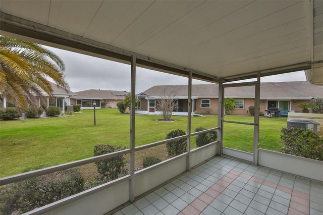 1007 STRAWPOCKET PLACE, Sun City Center, FL 33573