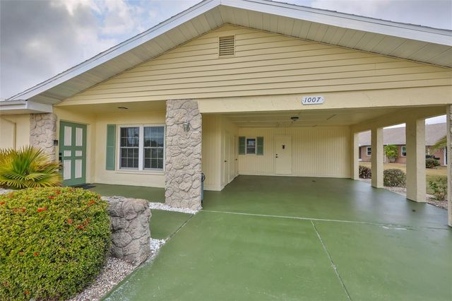 1007 STRAWPOCKET PLACE, Sun City Center, FL 33573