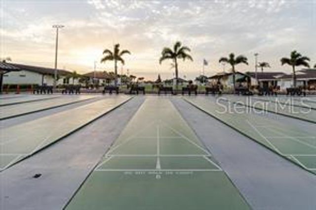 1007 STRAWPOCKET PLACE, Sun City Center, FL 33573