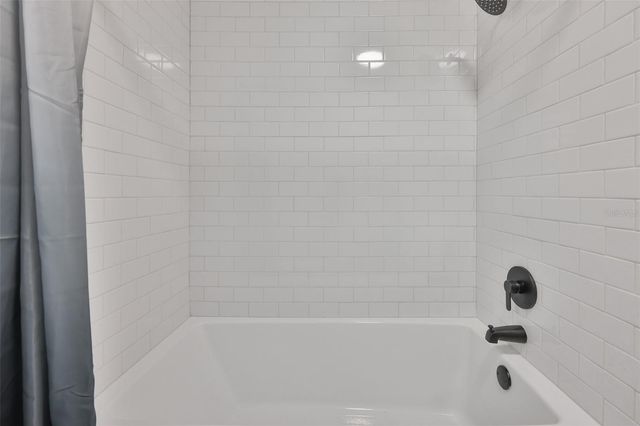 1007 STRAWPOCKET PLACE, Sun City Center, FL 33573