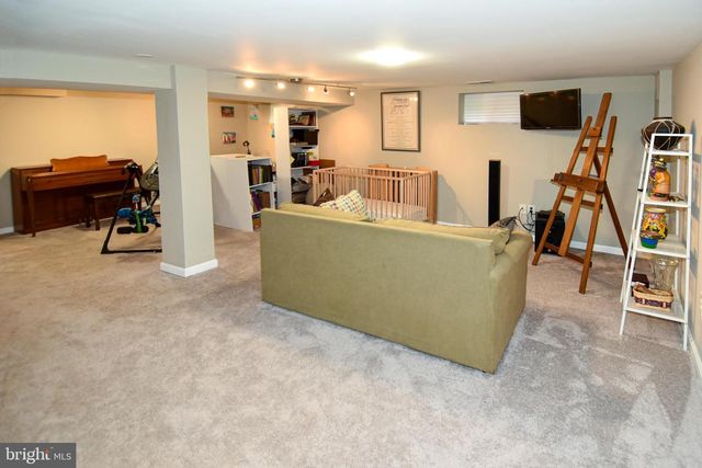 6112 NAVAL AVE, Lanham, MD 20706