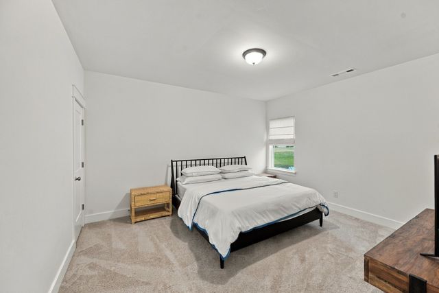 5404 Bridgemore Blvd, Murfreesboro, TN 37129