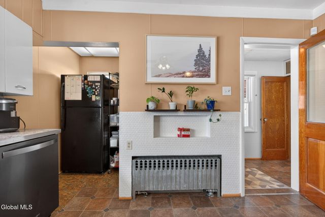 1087 Laura Street, Rotterdam, NY 12306