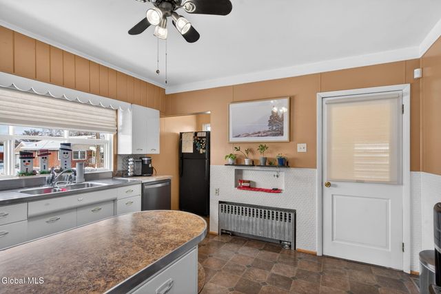 1087 Laura Street, Rotterdam, NY 12306