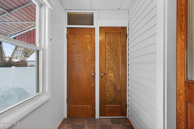 1087 Laura Street, Rotterdam, NY 12306