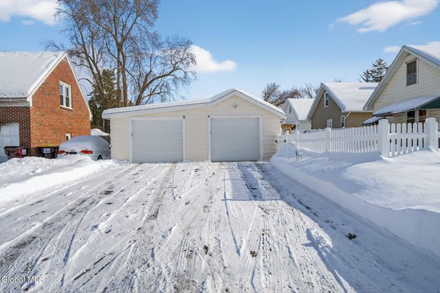 1087 Laura Street, Rotterdam, NY 12306