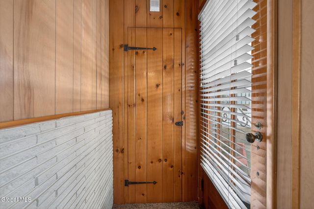 1087 Laura Street, Rotterdam, NY 12306