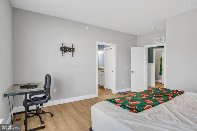 215 ESTATE DR, Mechanicsburg, PA 17055