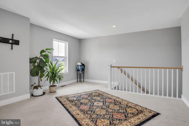215 ESTATE DR, Mechanicsburg, PA 17055