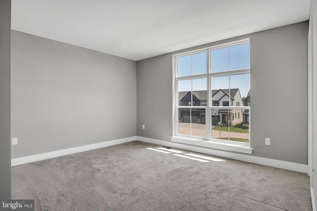 215 ESTATE DR, Mechanicsburg, PA 17055