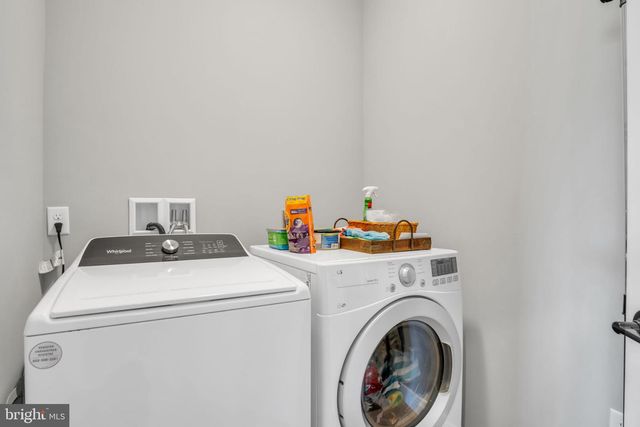 215 ESTATE DR, Mechanicsburg, PA 17055