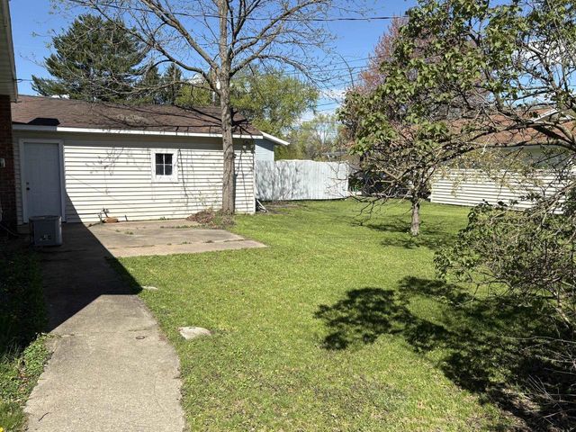1521 MONROE STREET, Wisconsin Rapids, WI 54494