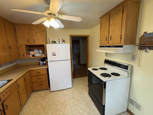 1521 MONROE STREET, Wisconsin Rapids, WI 54494