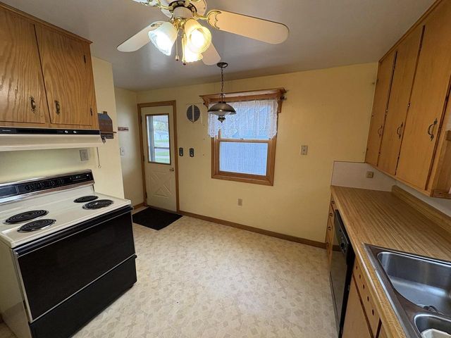 1521 MONROE STREET, Wisconsin Rapids, WI 54494