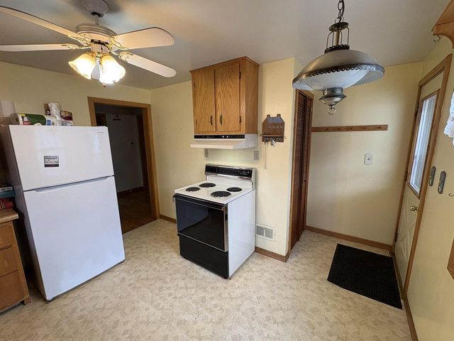 1521 MONROE STREET, Wisconsin Rapids, WI 54494