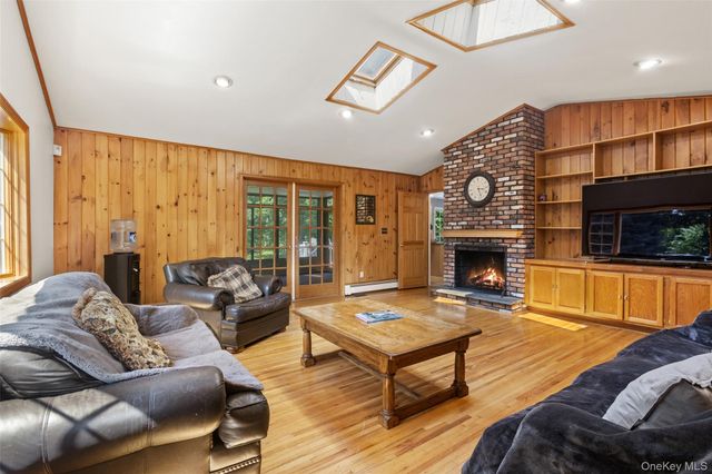 2 Lalli Drive, Katonah, NY 10536