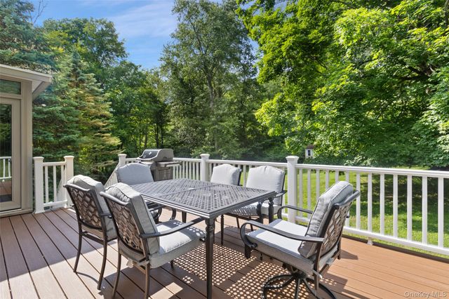 2 Lalli Drive, Katonah, NY 10536