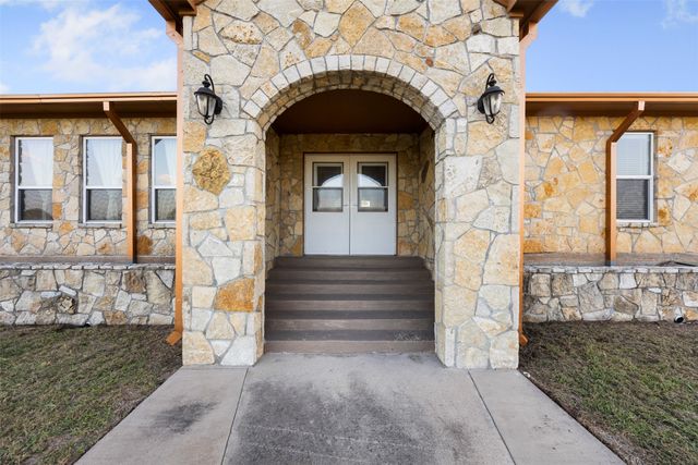 1435 Morrison Drive, Glen Rose, TX 76043
